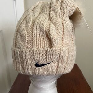 ** Orlando Pride Women’s beanie Oatmeal